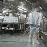 Mycie i dezynfekcja linii produkcyjnych w przemyśle spożywczym